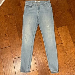 Levi’s 710 Super Skinny Light Wash Size 29